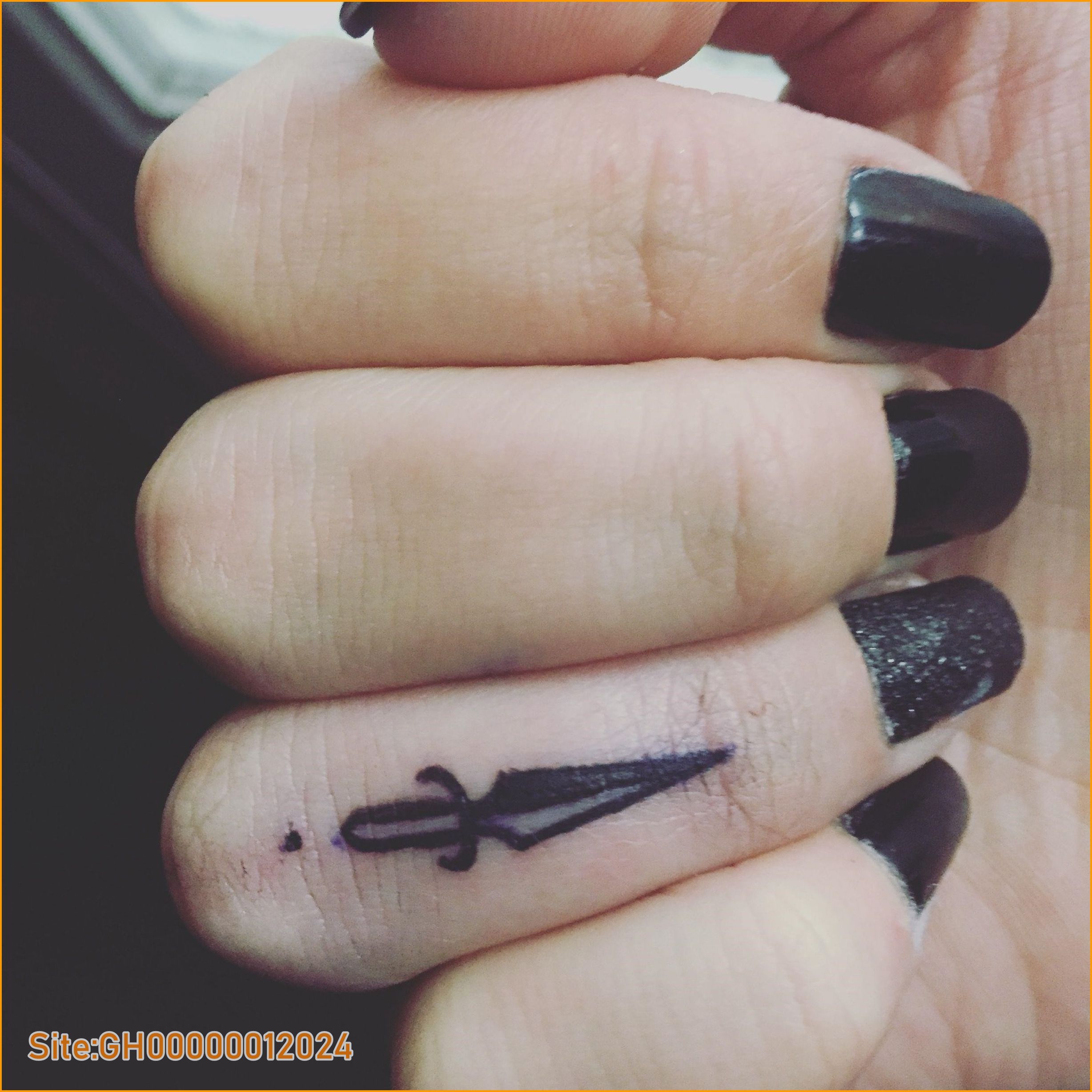 dagger finger tattoos-2