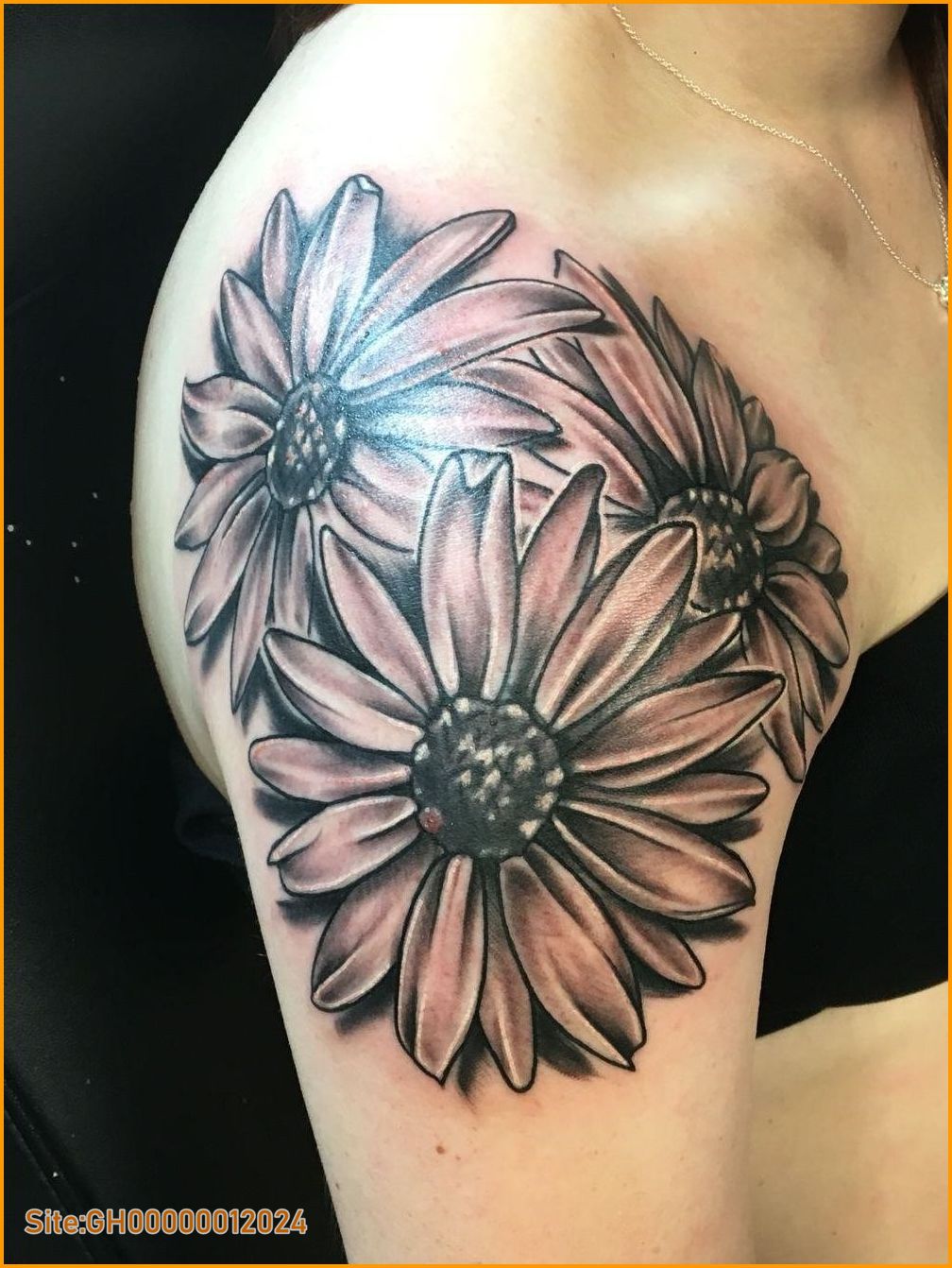 daisy shoulder tattoo-5