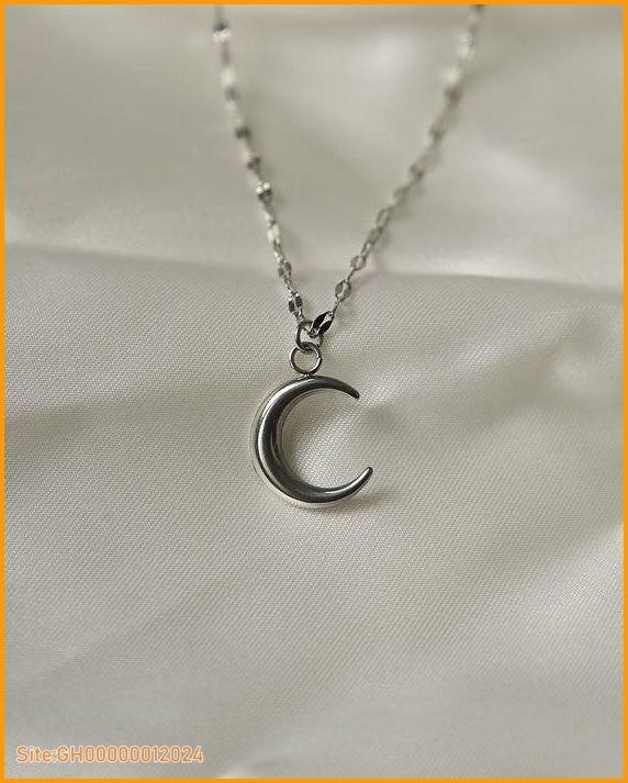 moon phase necklace-1