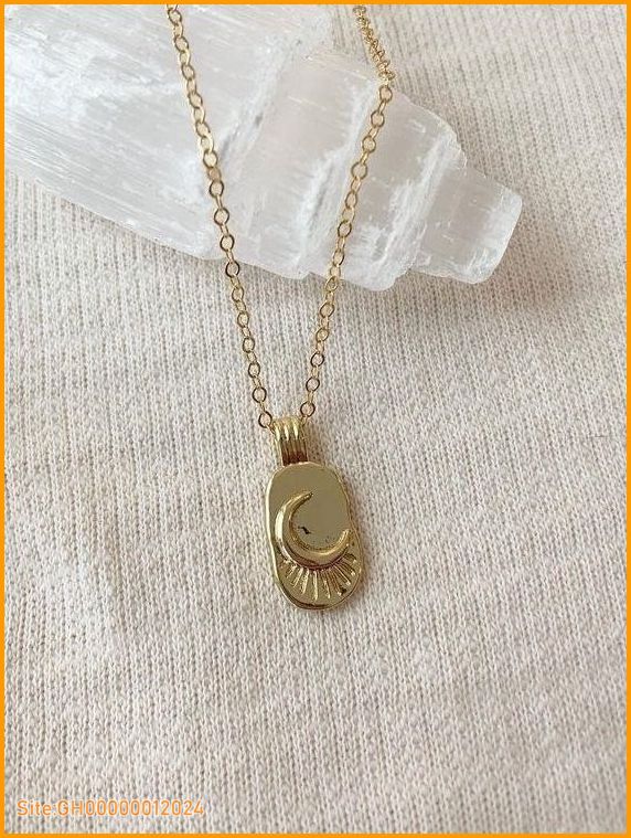 necklace of the moon-5